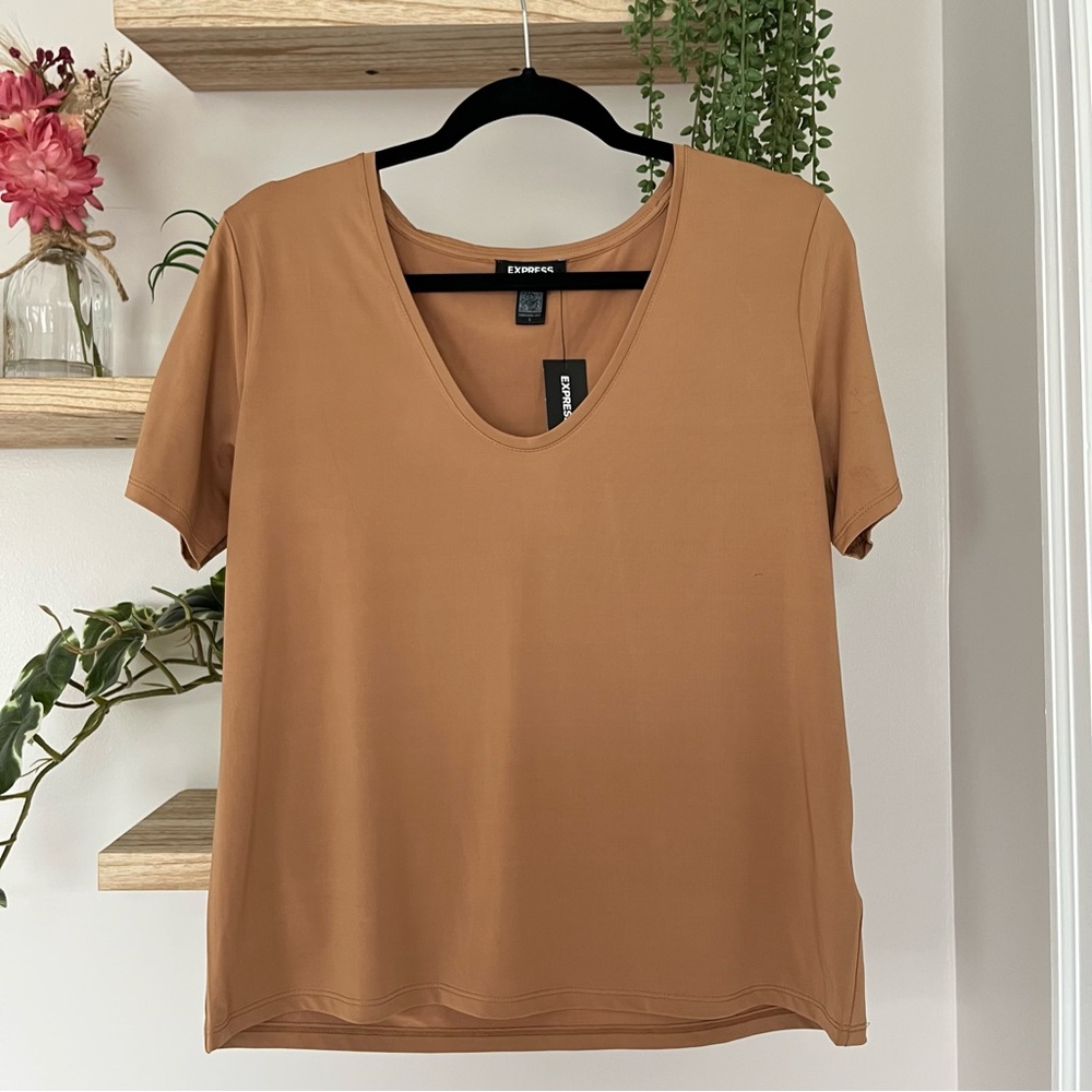 Express Scoop Neck Tee